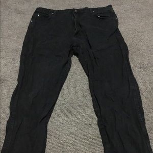 Men’s Wrangler Straight Fit Black Jeans